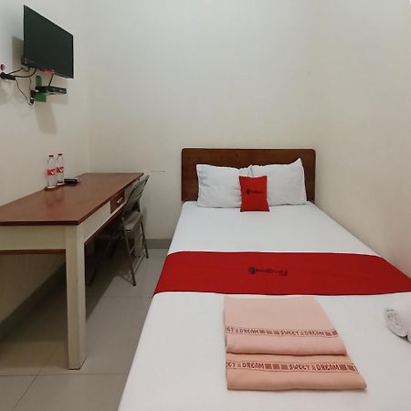 Reddoorz At Syariah House Purwokerto Hotel Exterior foto