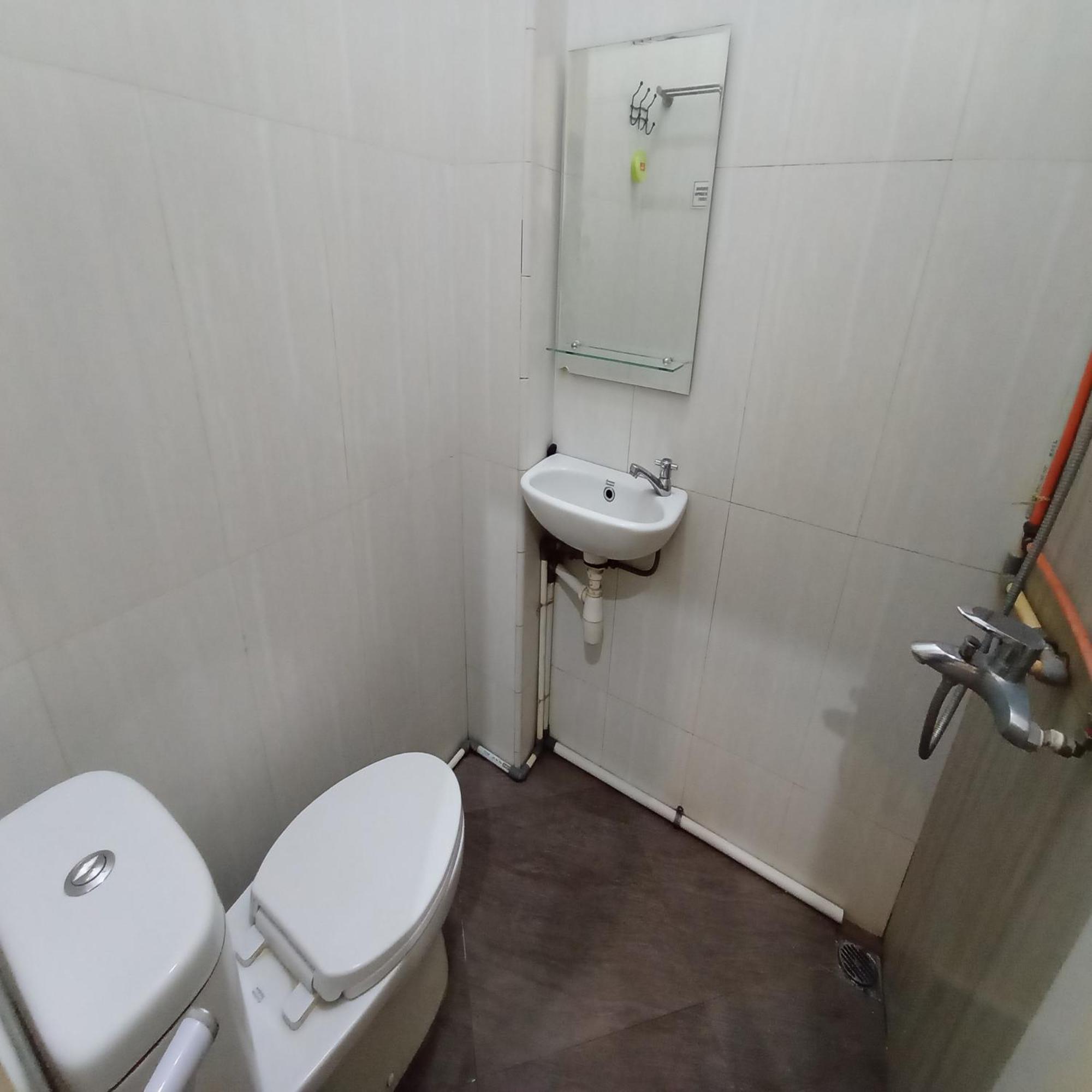 Reddoorz At Syariah House Purwokerto Hotel Exterior foto