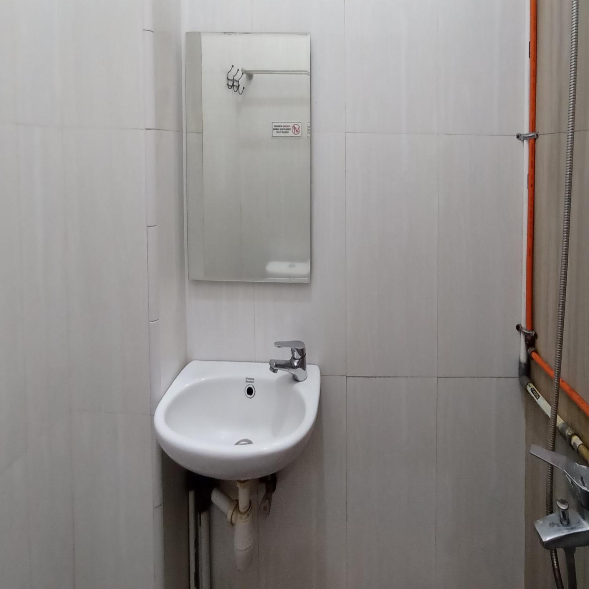 Reddoorz At Syariah House Purwokerto Hotel Exterior foto