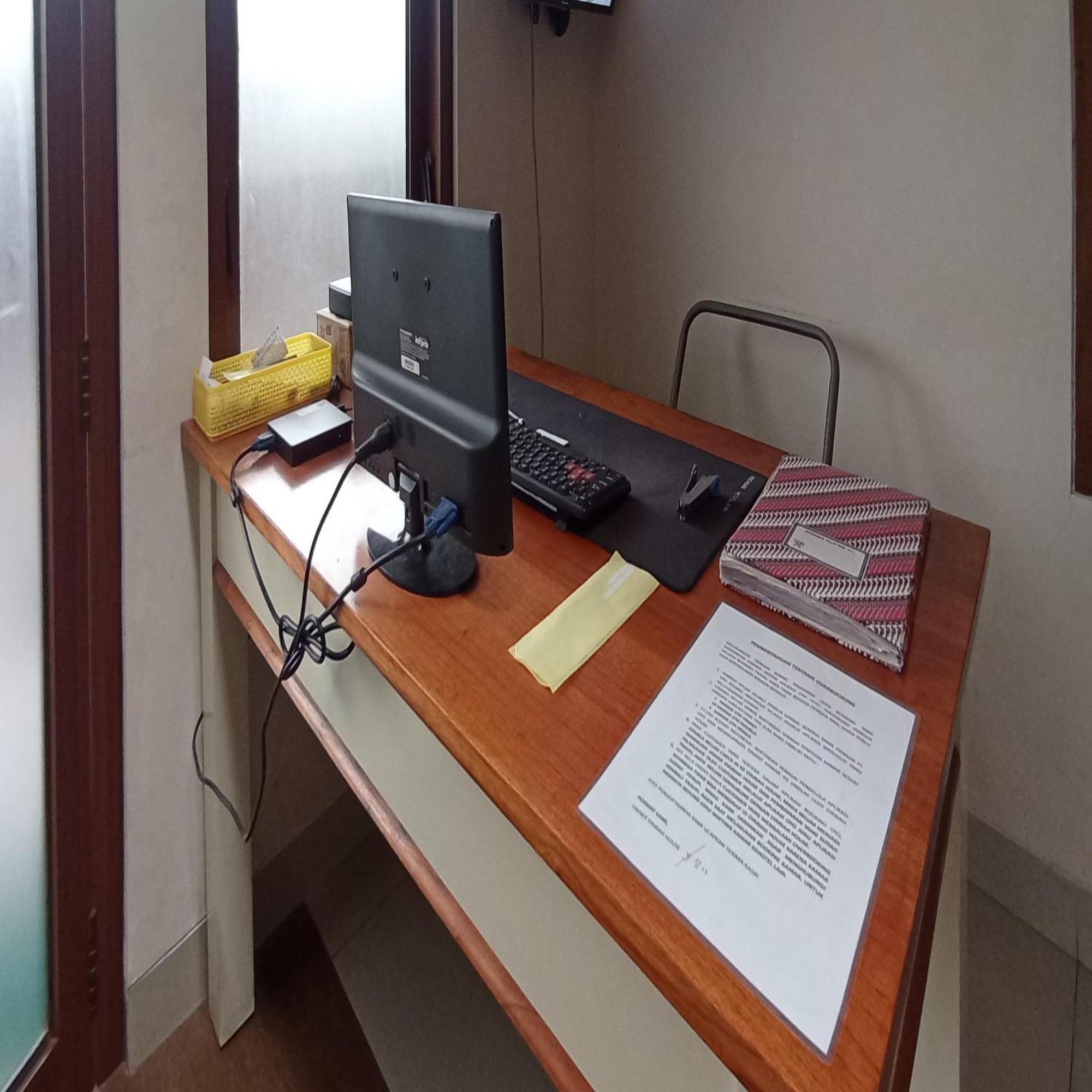 Reddoorz At Syariah House Purwokerto Hotel Exterior foto